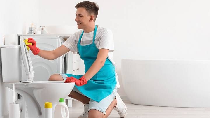 Bathroom Deep Cleaning